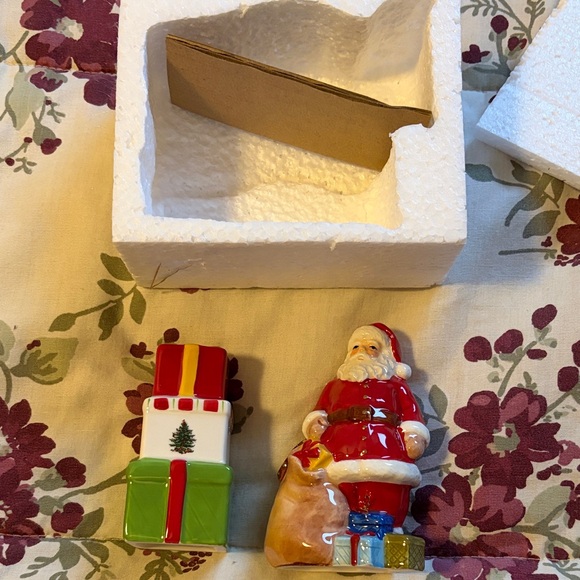 Spode Christmas Tree Santa and Gift Box Set - Picture 3 of 6